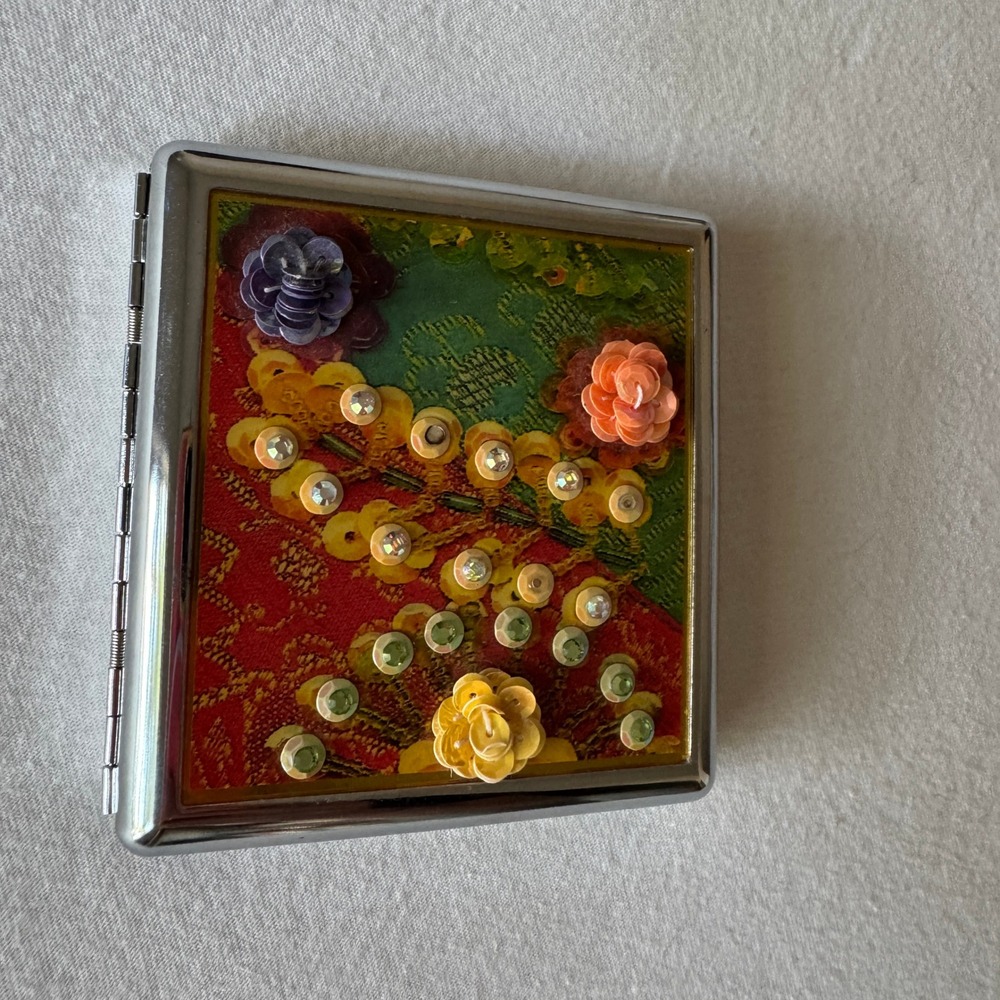 Vintage Floral Sequin Metal Cigarette Case Business Card Holder Silver Tone - Picture 6 of 6